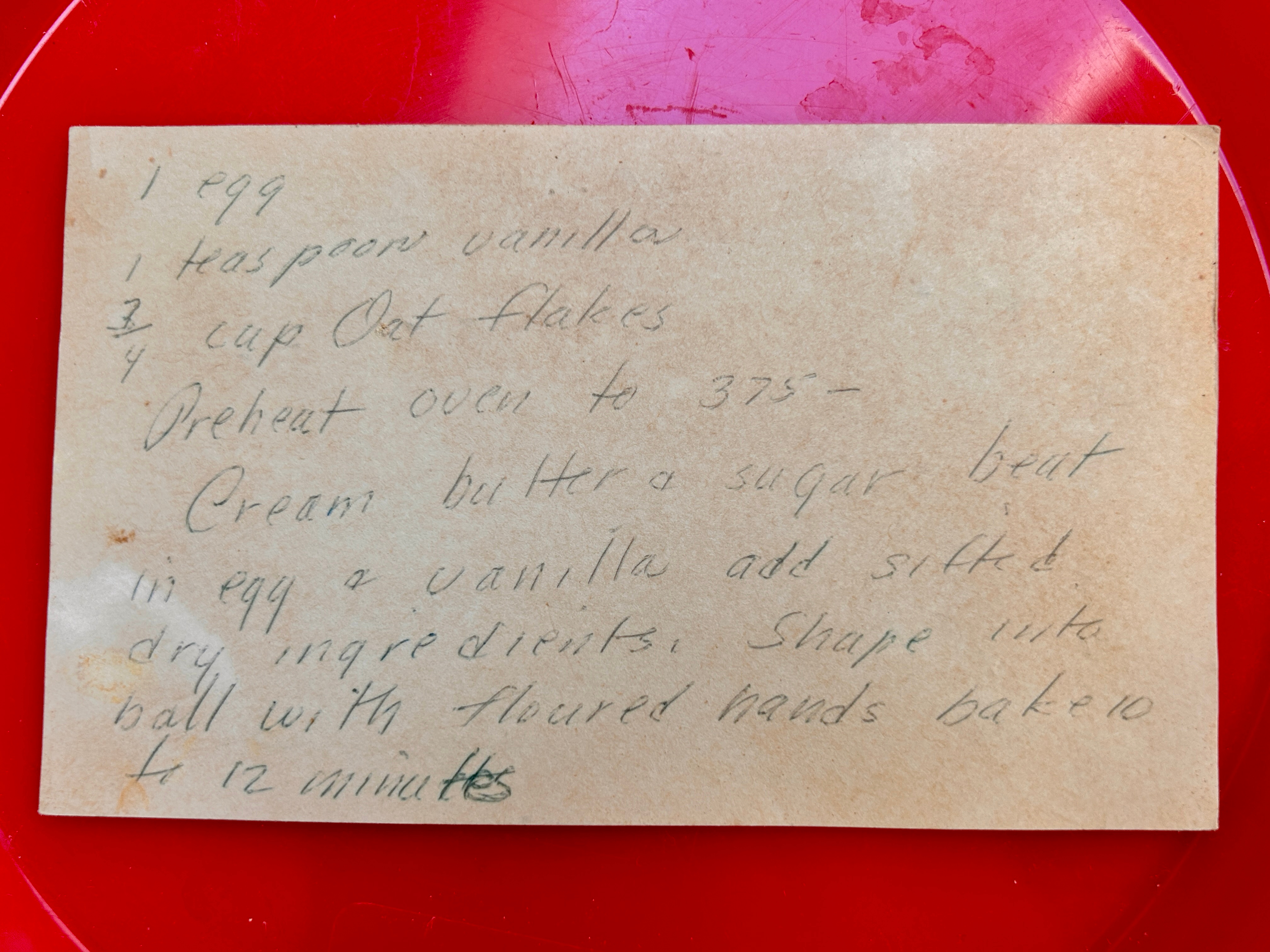 Back of Aunt Rose's handwritten Spiced Oat Flakes Cookies recipe card